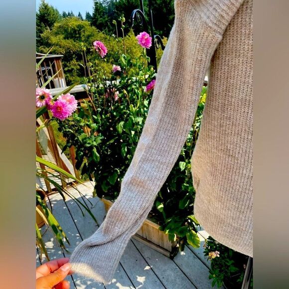 Taupe woven sweater dress - Picture 4 of 6